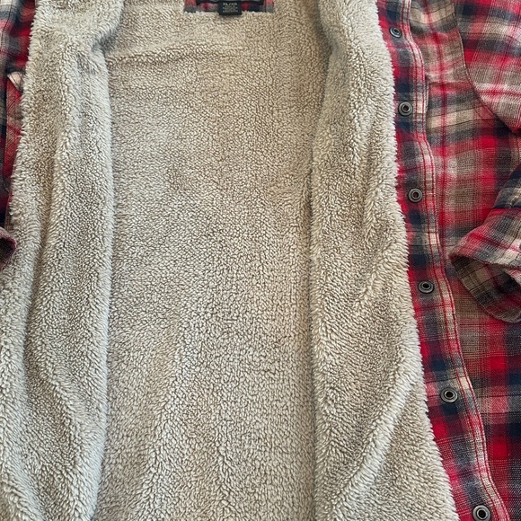 Grizzly Mountain mens XL button up insulated flannel shirt , plaid - Picture 3 of 5